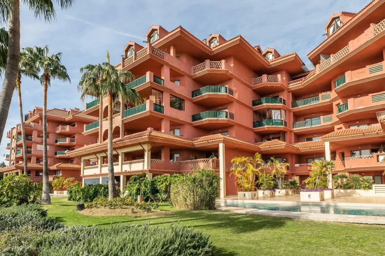 Apartamento weforyou ATICO U RESERVA DEL HIGUERON, 3 DORMITORIOS CON JACUZZI, PISCINA Y PARKING Benalmádena España