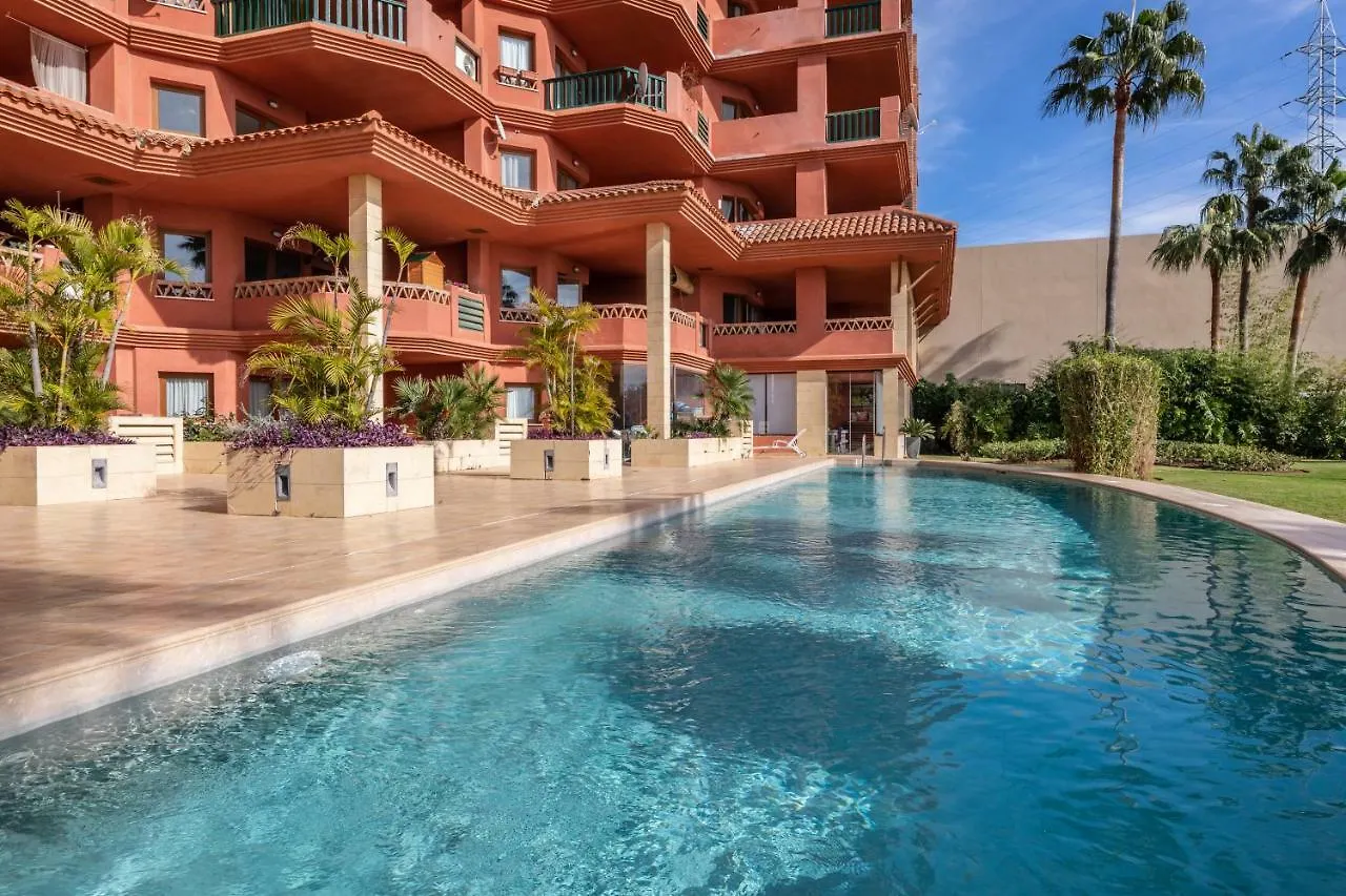weforyou ATICO U RESERVA DEL HIGUERON, 3 DORMITORIOS CON JACUZZI, PISCINA Y PARKING Benalmádena