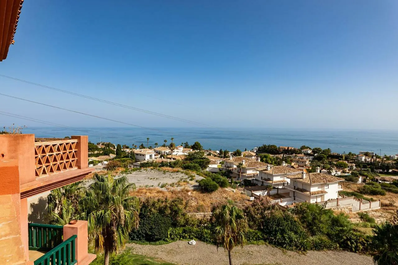 Apartamento weforyou ATICO U RESERVA DEL HIGUERON, 3 DORMITORIOS CON JACUZZI, PISCINA Y PARKING Benalmádena